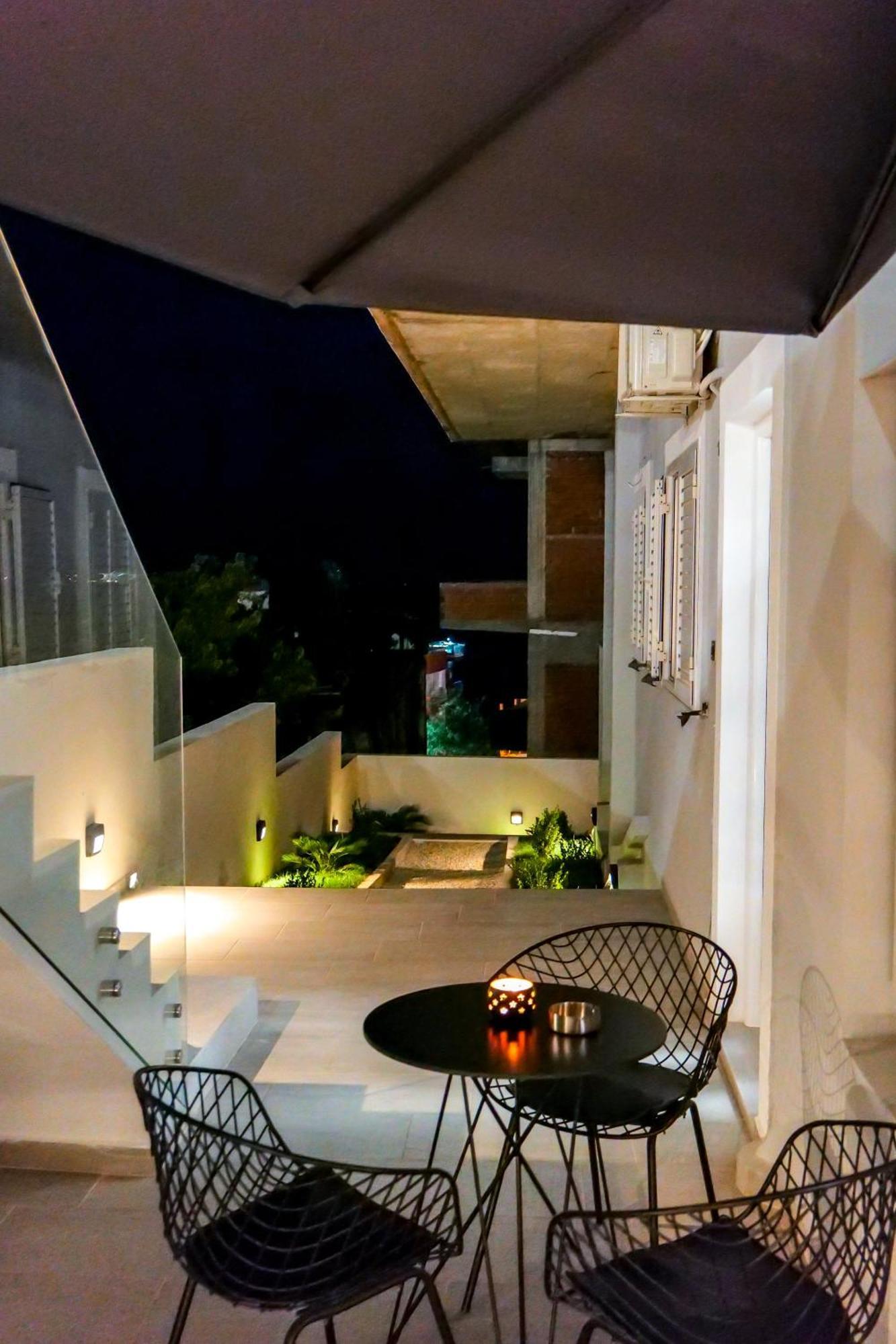 Sarandaview Hotel الغرفة الصورة